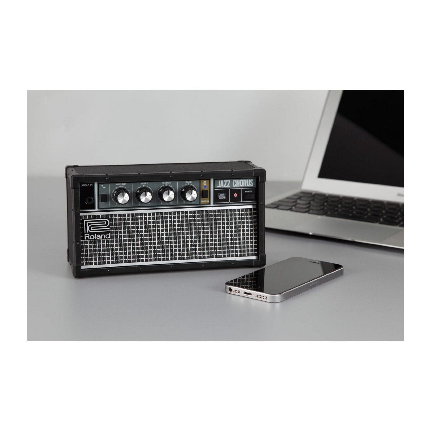 Roland JC-01 Bluetooth Audio Speaker